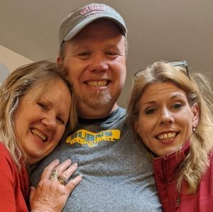 Meet your Posher, Trampas